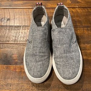 Hey Dude casual slip on shoes, barely worn, super comfortable